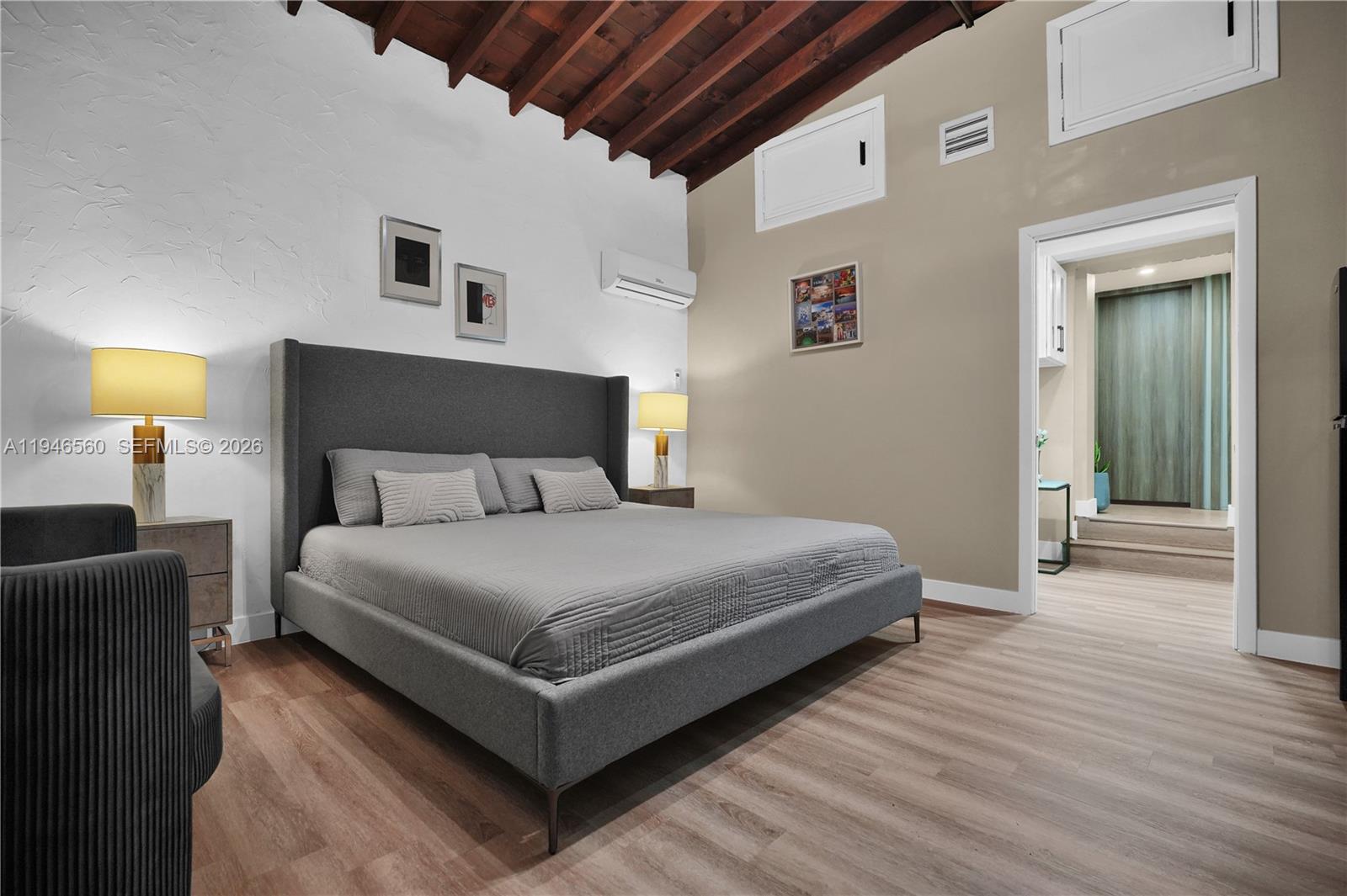 11905 NE 6th Ave Biscayne Park, FL 33161