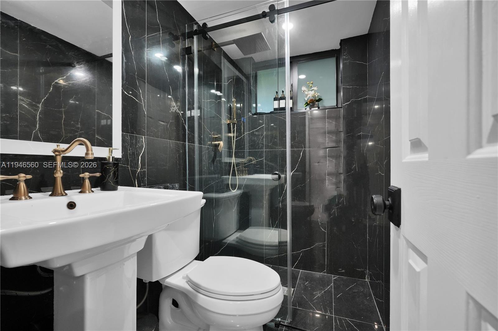 11905 NE 6th Ave Biscayne Park, FL 33161