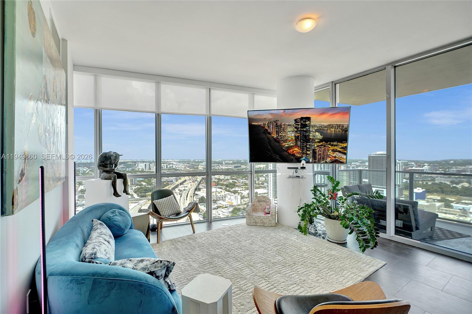 1100 Biscayne Blvd #3708 Miami, FL 33132