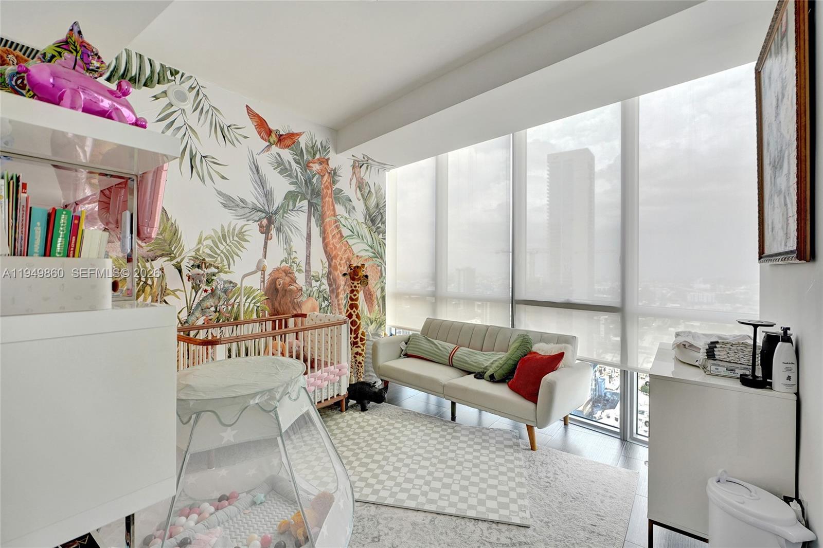 1100 Biscayne Blvd #3708 Miami, FL 33132