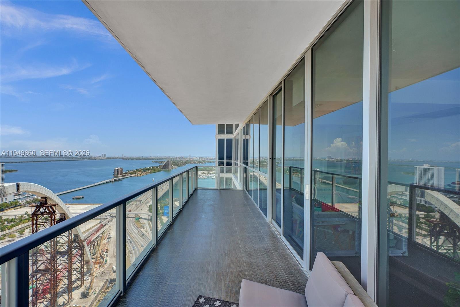 1100 Biscayne Blvd #3708 Miami, FL 33132