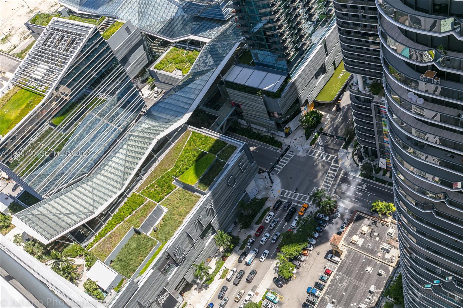 55 SW 9th St #PH4603 Miami, FL 33130