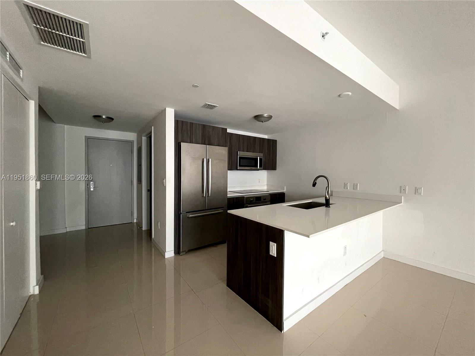 488 NE 18th St #2806 Miami, FL 33132