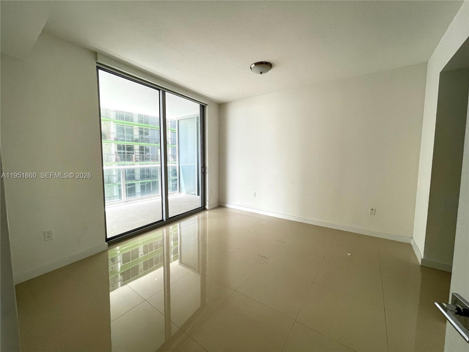 488 NE 18th St #2806 Miami, FL 33132