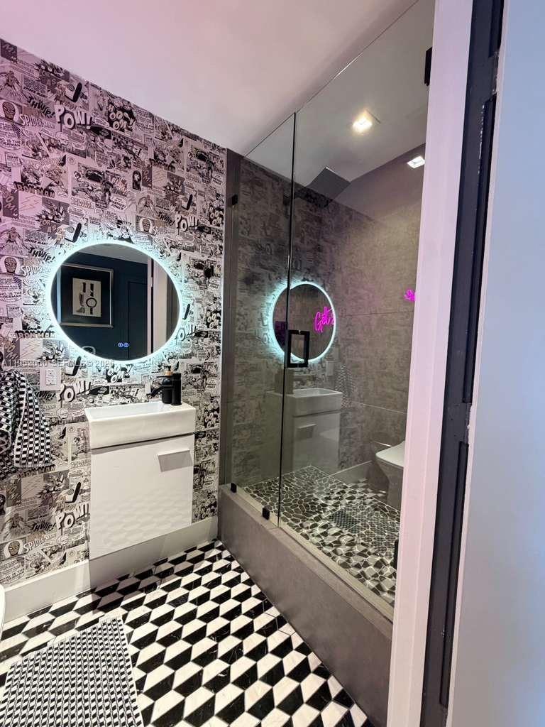 1050 Brickell Ave #222 Miami, FL 33131