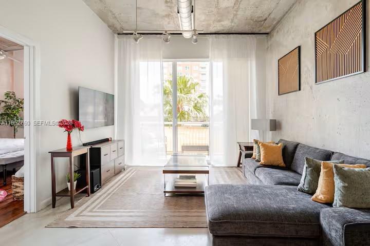 2001 Biscayne Blvd #3401