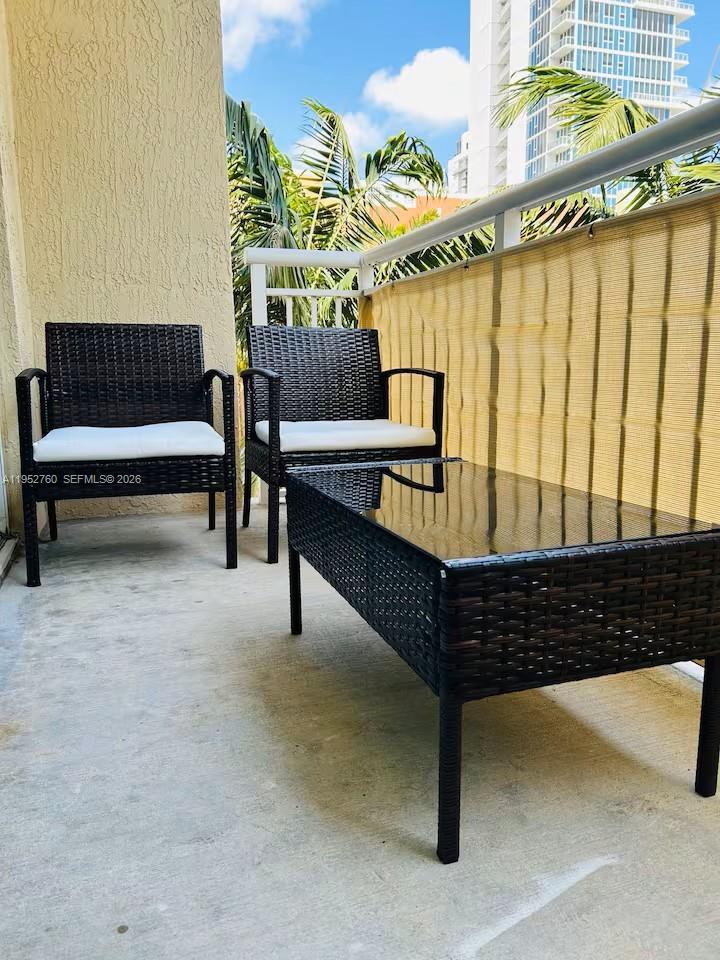 2001 Biscayne Blvd #3401 Miami, FL 33137