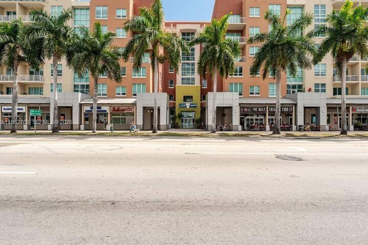 2001 Biscayne Blvd #3401 Miami, FL 33137