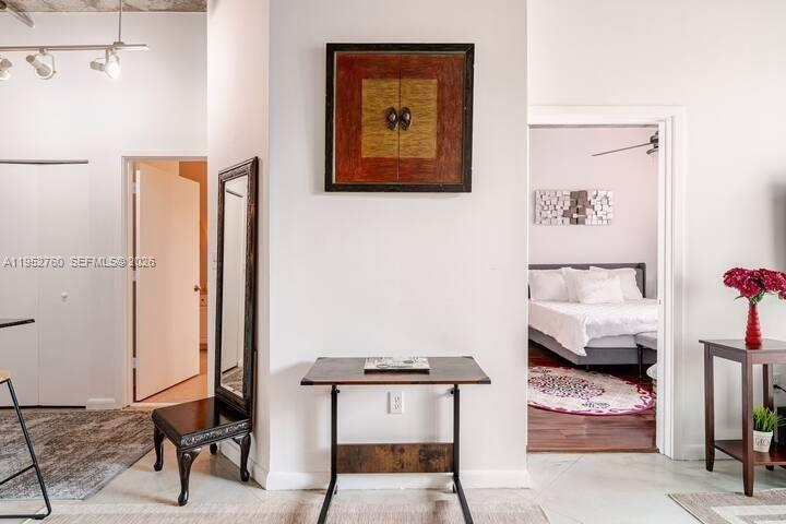 2001 Biscayne Blvd #3401 Miami, FL 33137