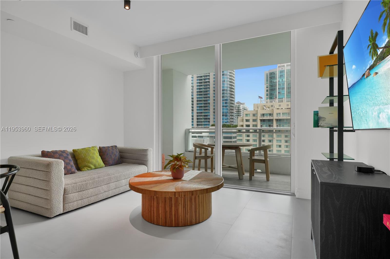 image The Bond on Brickell1