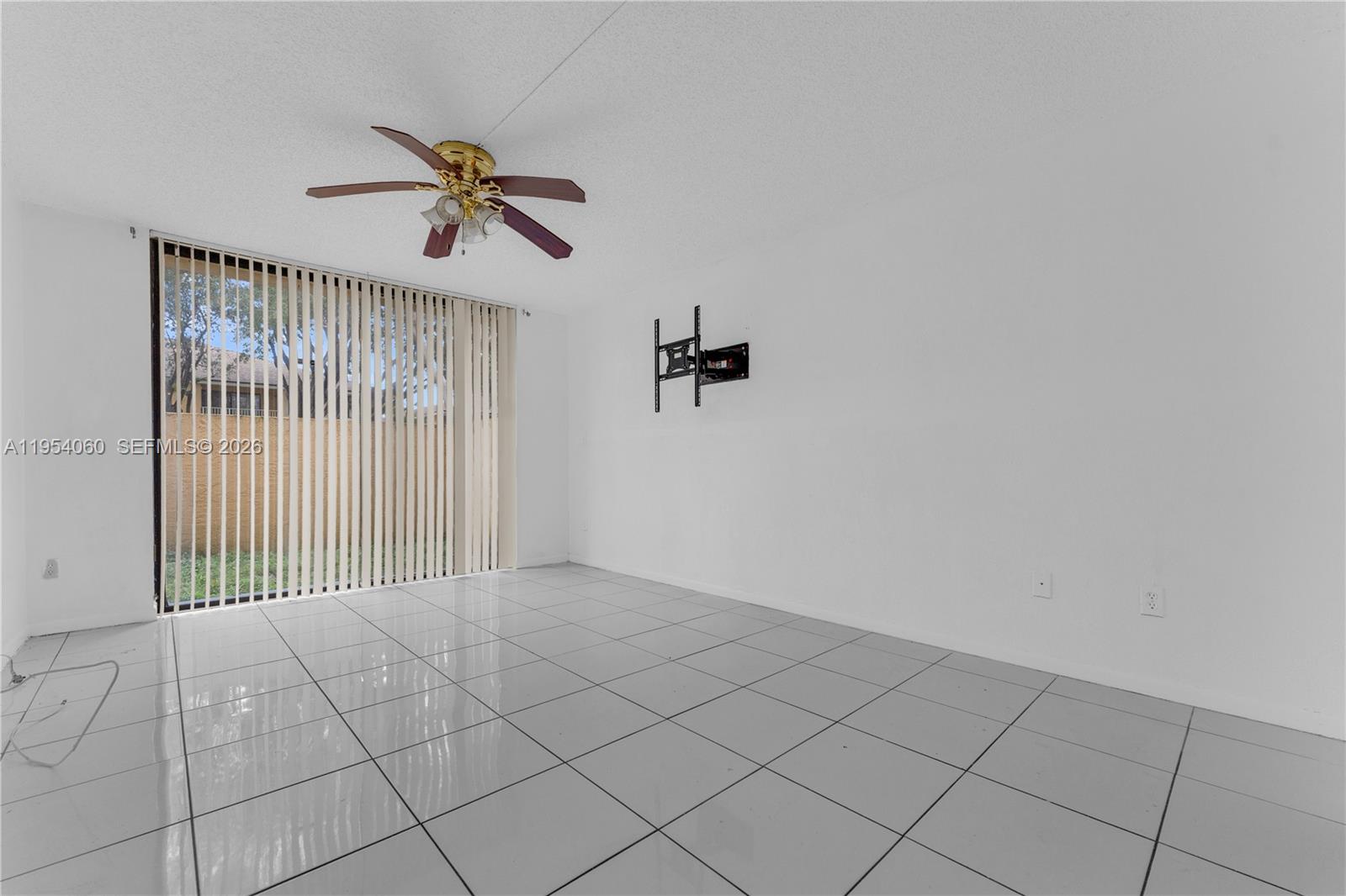 440 NW 214th St #104 Miami Gardens, FL 33169