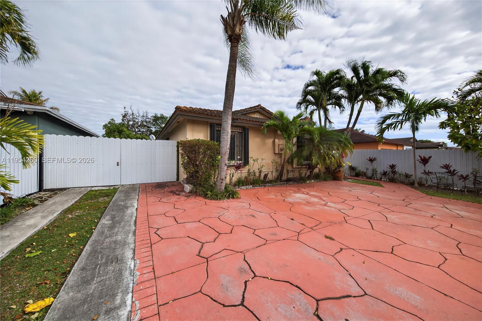 17307 SW 115th Ave Miami, FL 33157