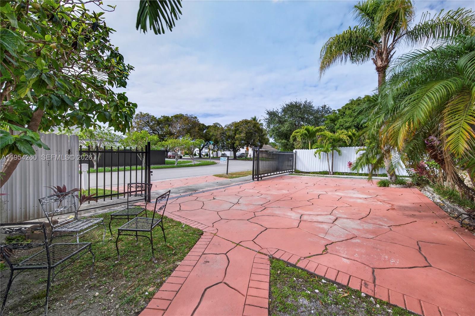 17307 SW 115th Ave Miami, FL 33157