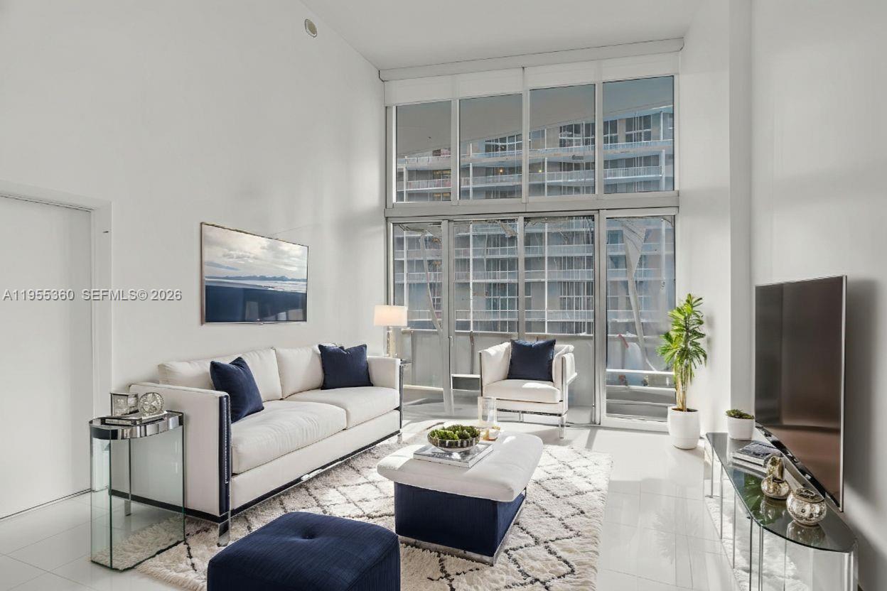 image Icon Brickell II8