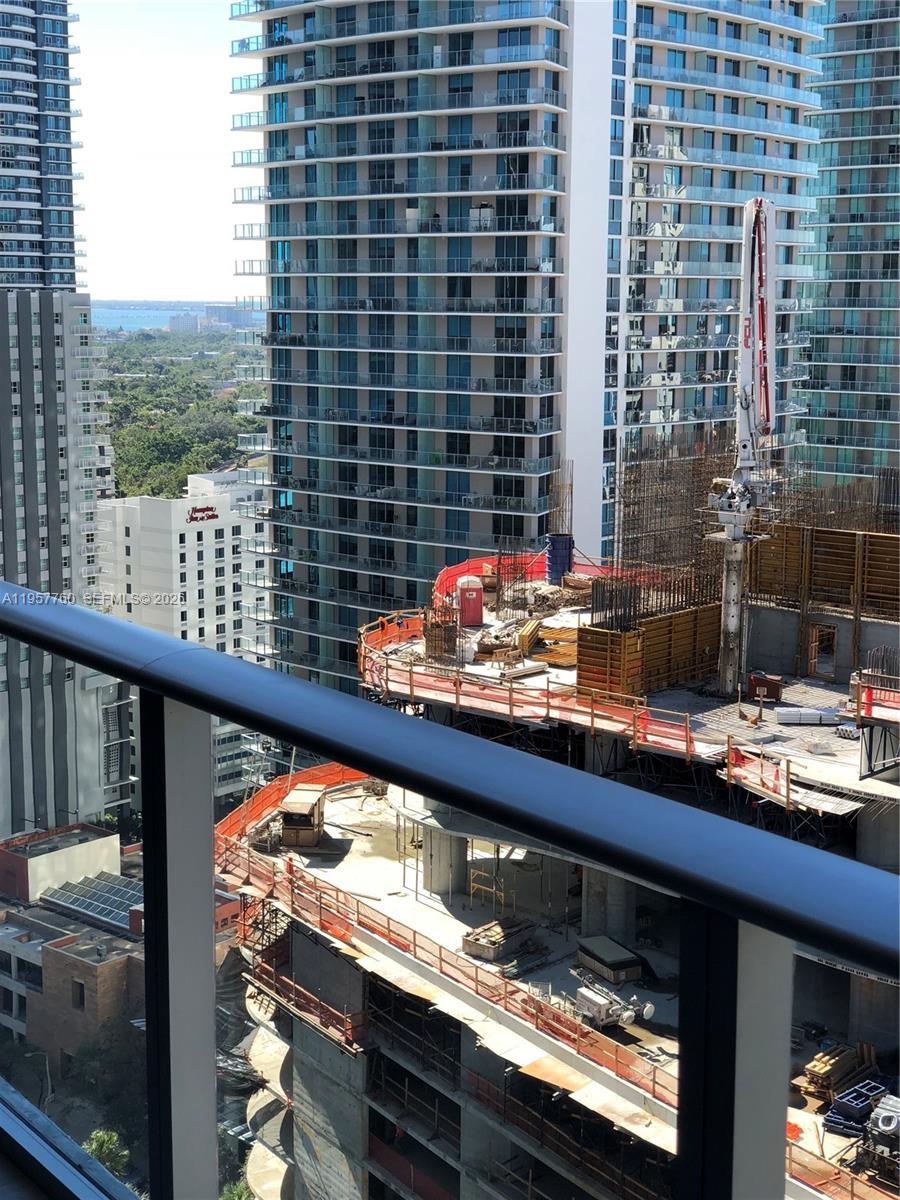 image 1010 Brickell18