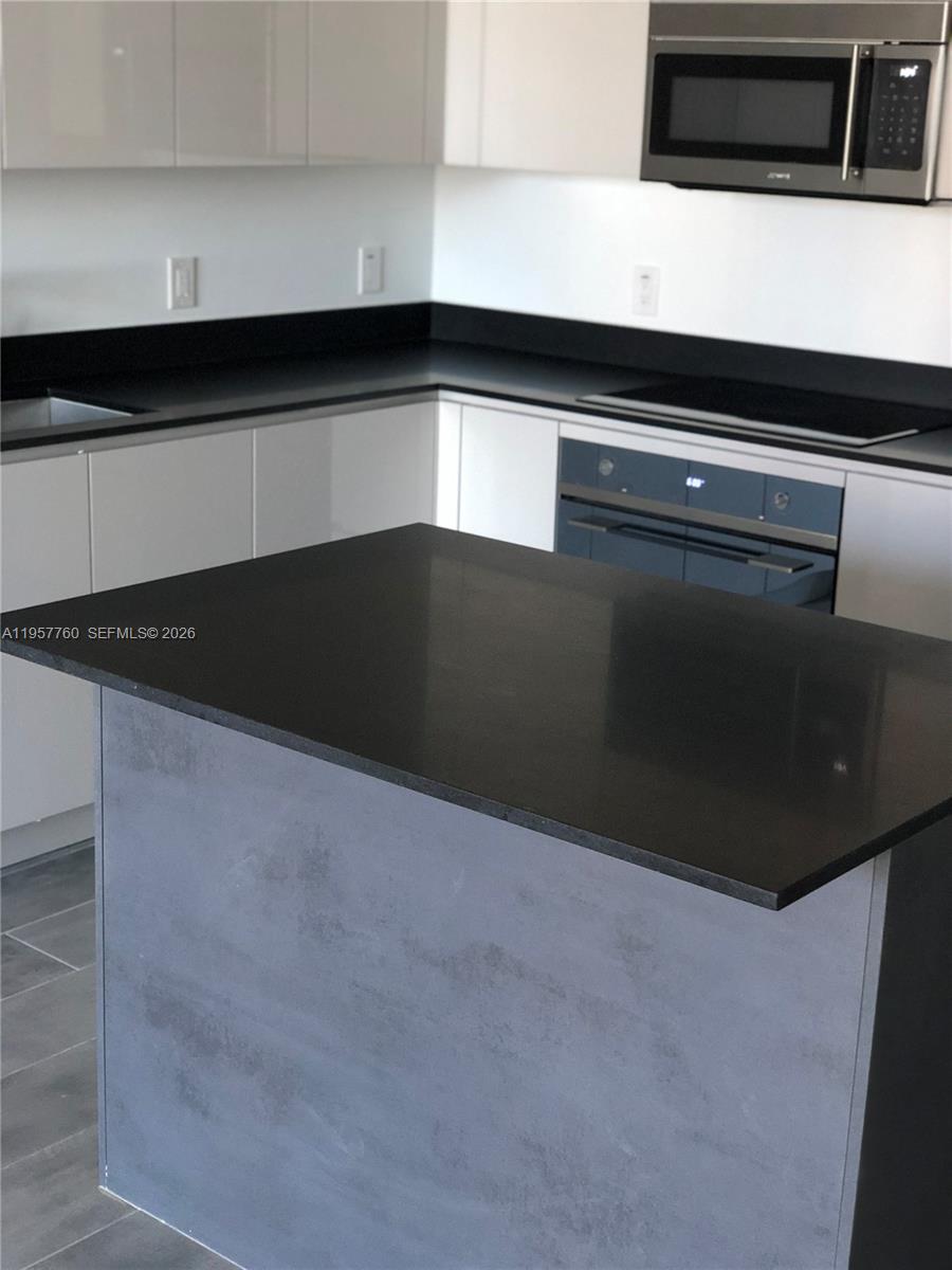 image 1010 Brickell23