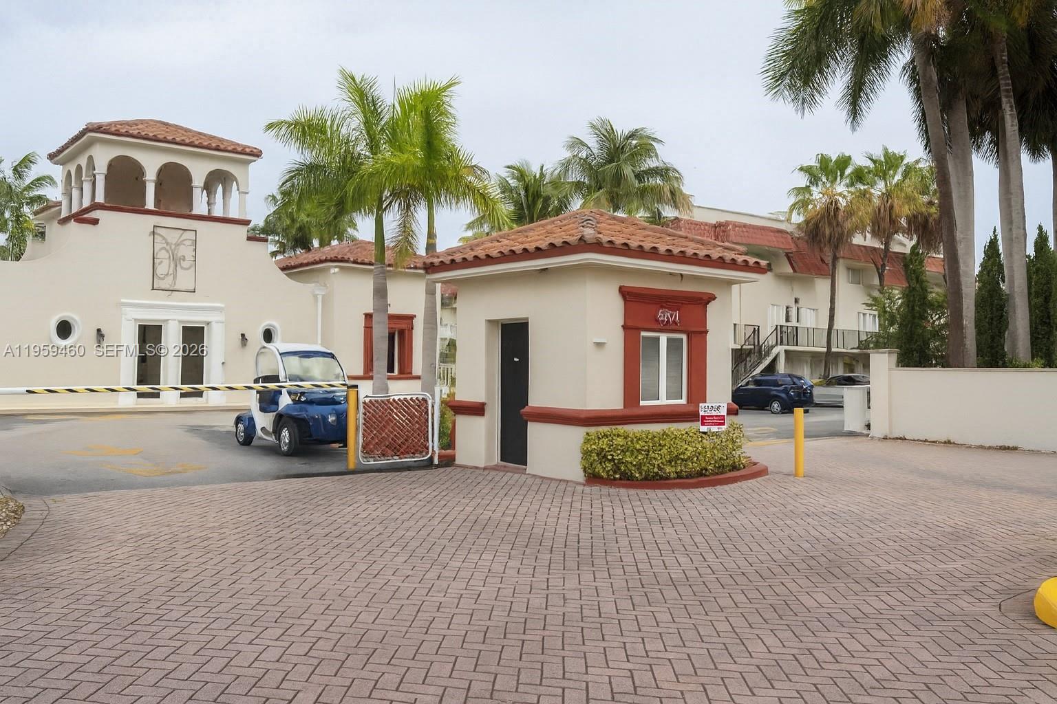 6707 N Kendall Dr #115