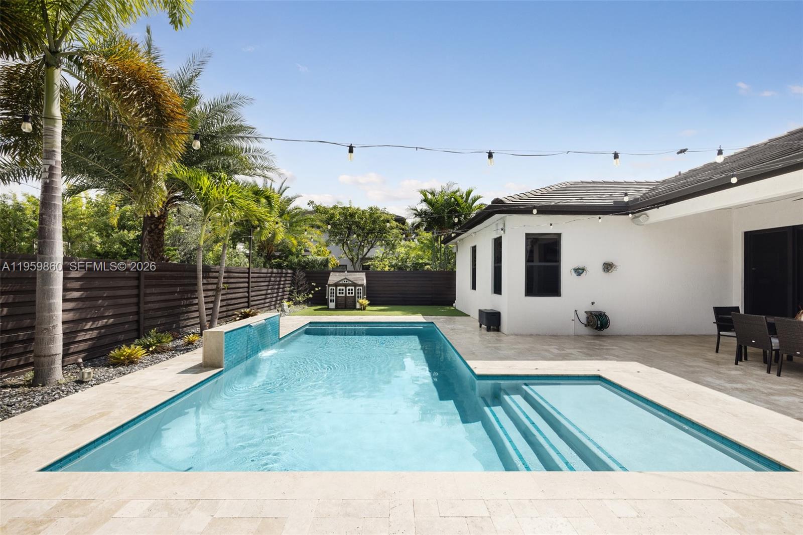 8811 NW 154th Ter Miami Lakes, FL 33018