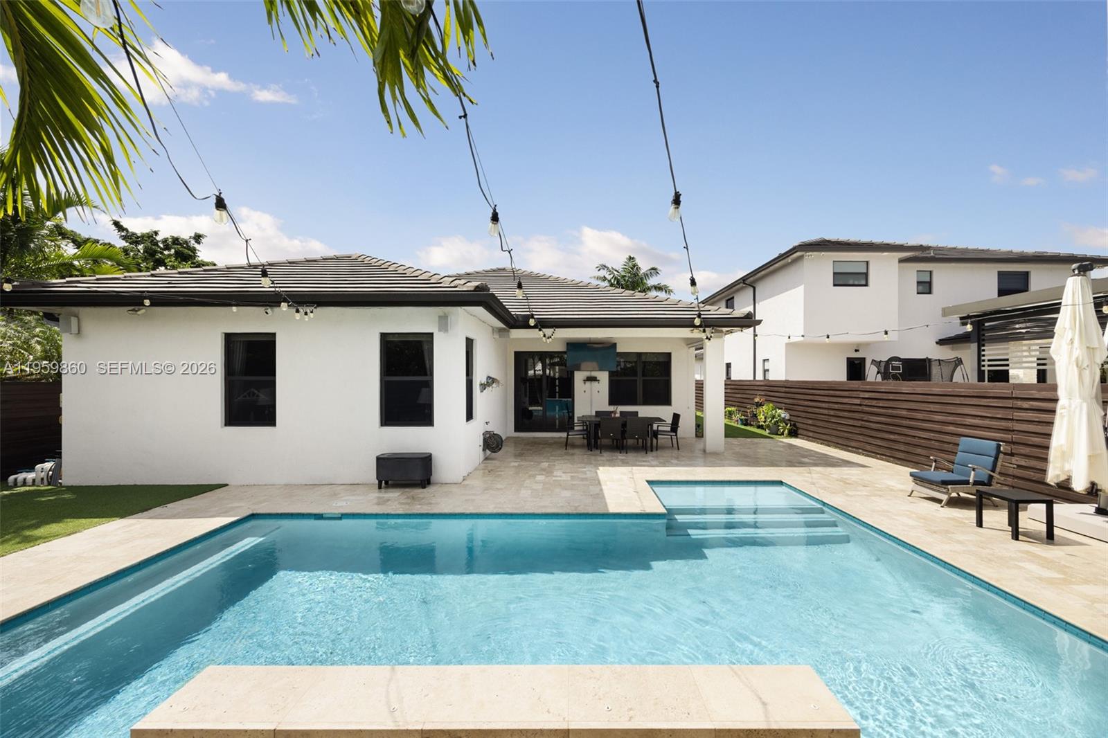 8811 NW 154th Ter Miami Lakes, FL 33018