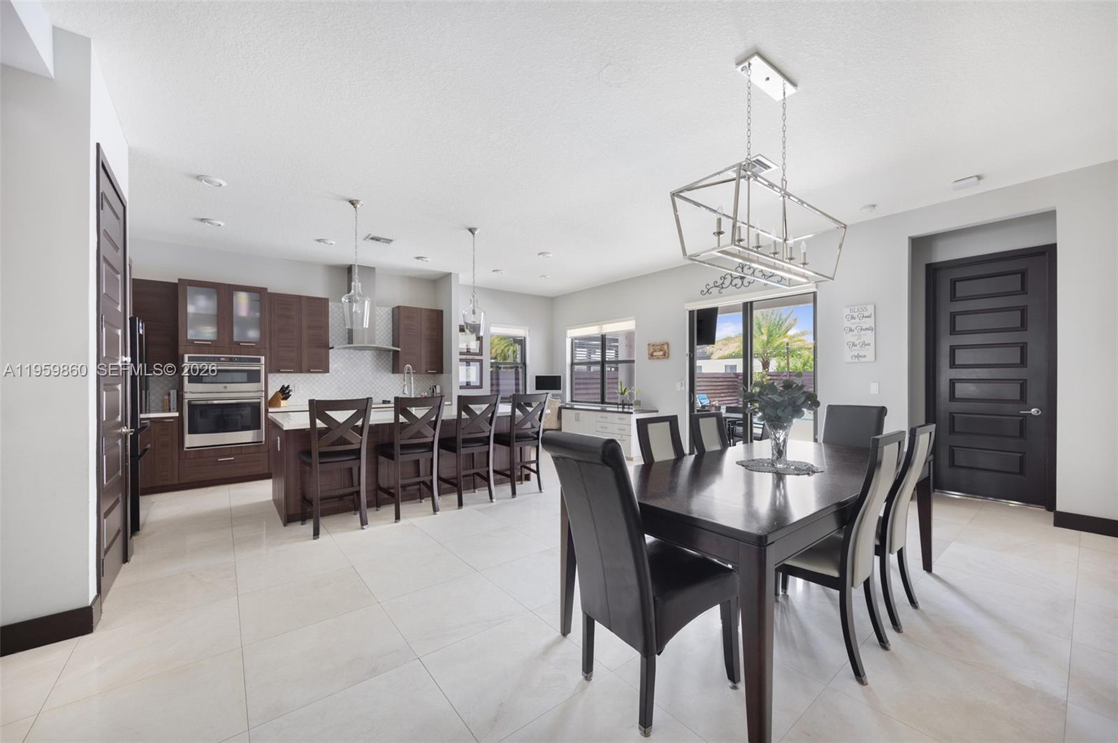 8811 NW 154th Ter Miami Lakes, FL 33018