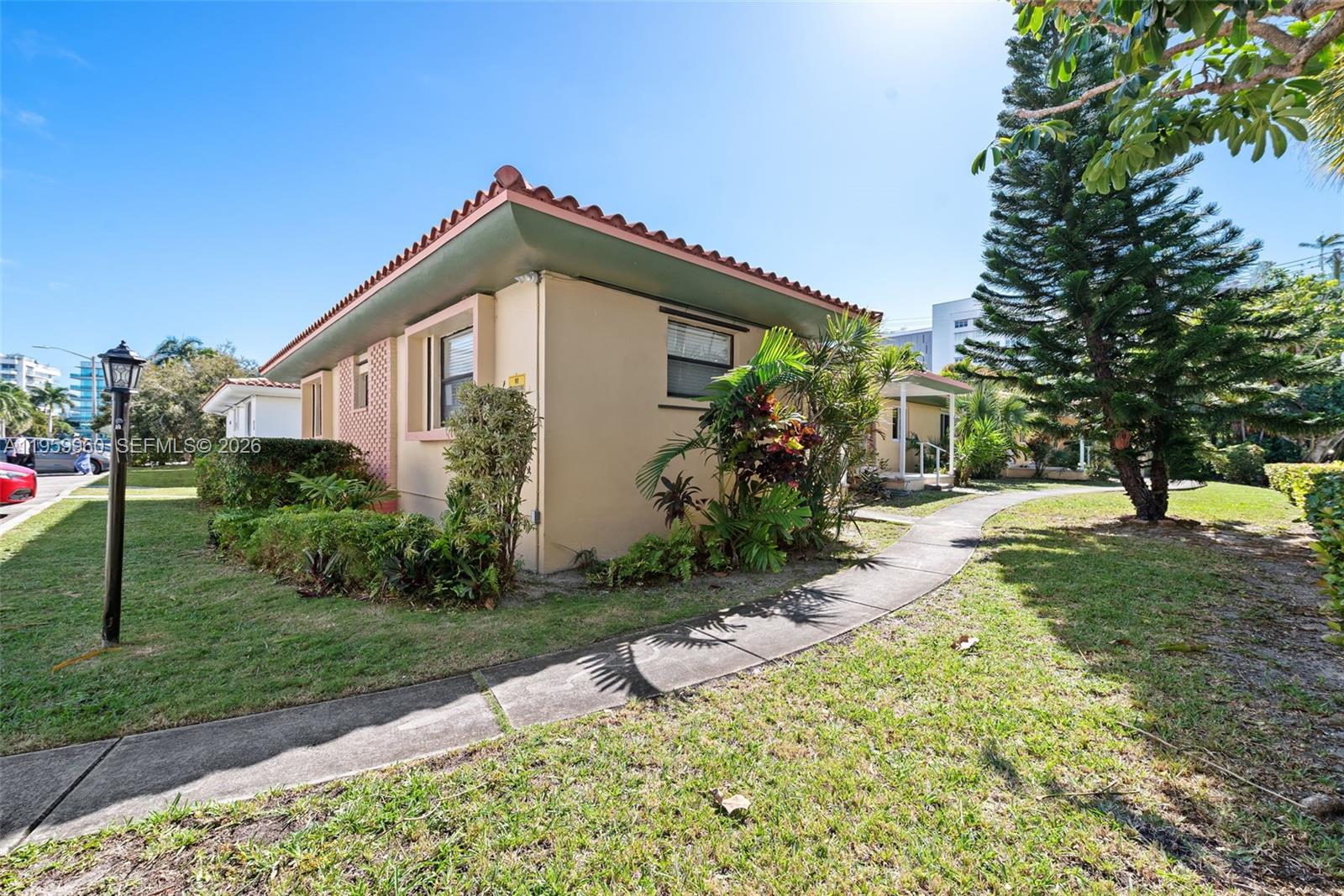 1082 92nd St #2 Bay Harbor Islands, FL 33154