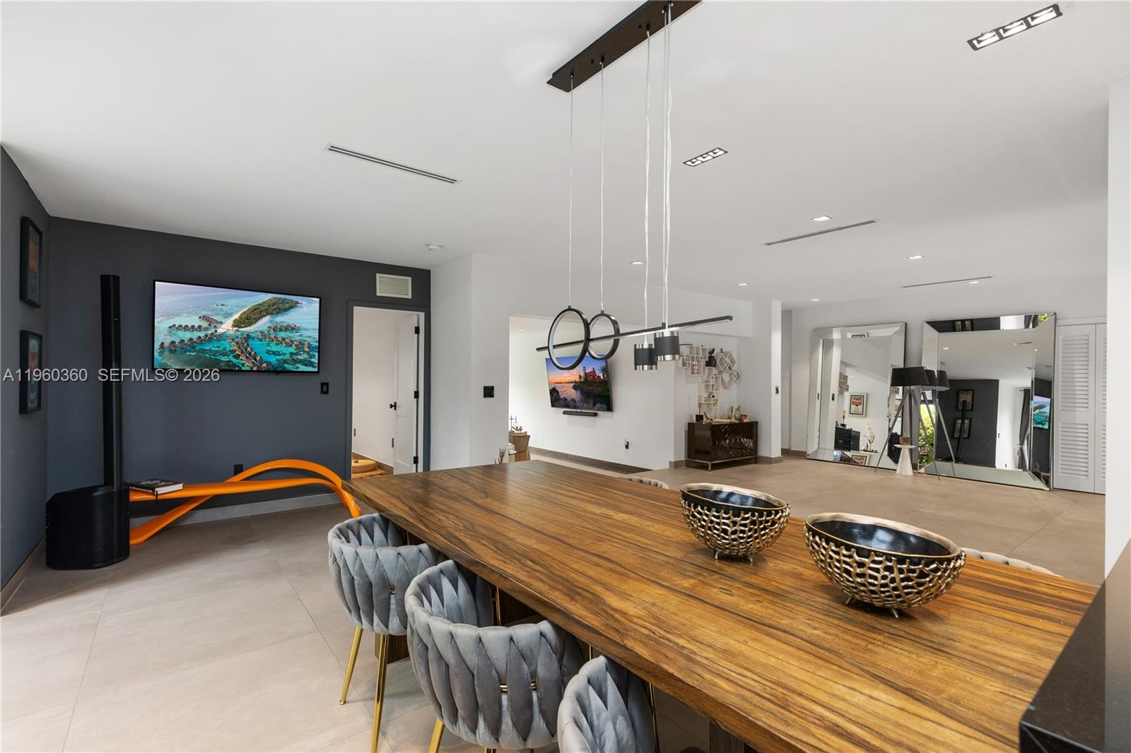 63 SW 31st Rd Miami, FL 33129