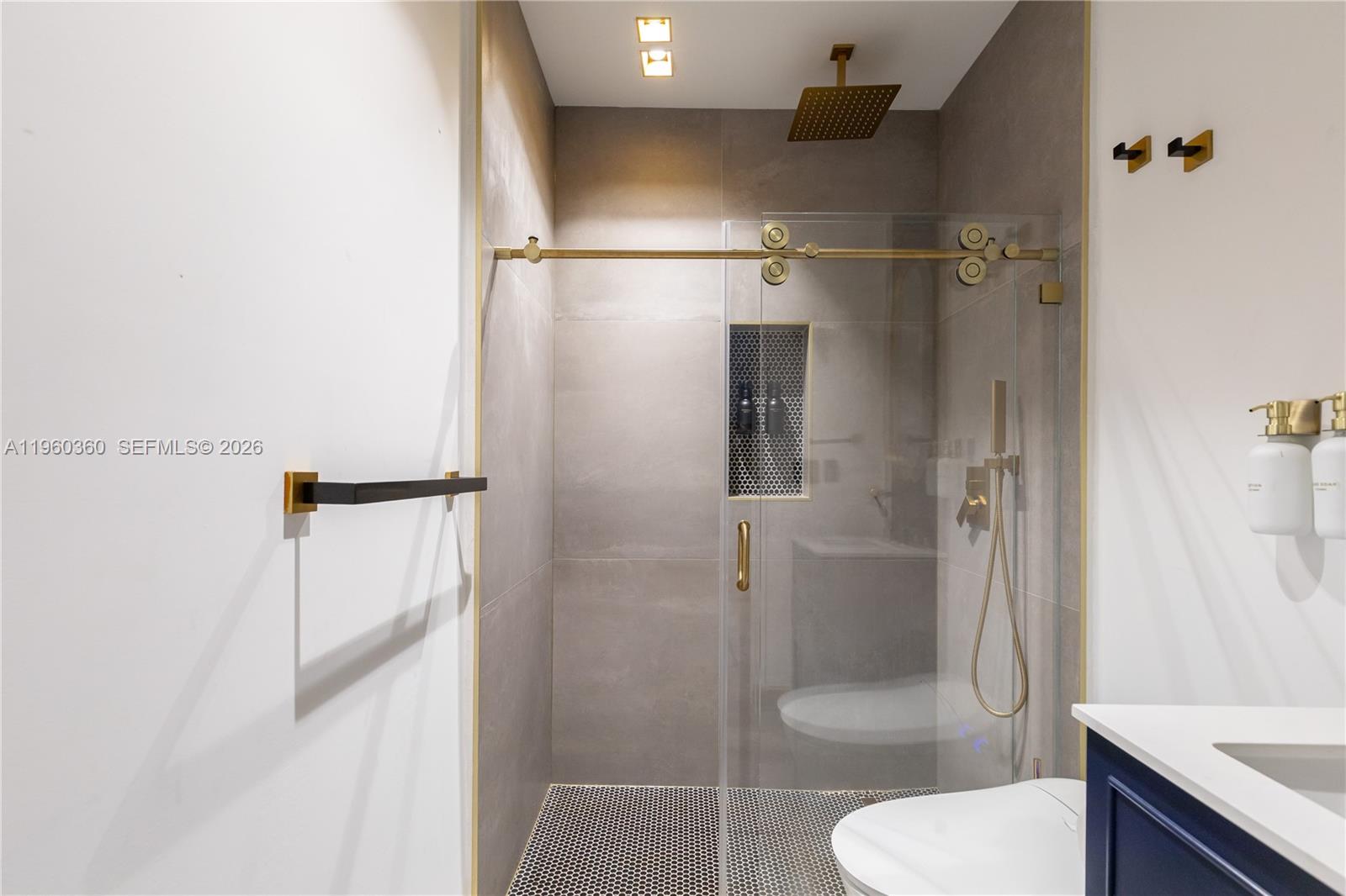 63 SW 31st Rd Miami, FL 33129