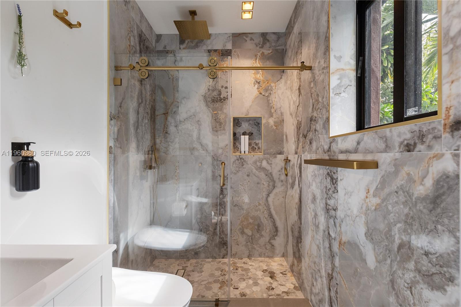 63 SW 31st Rd Miami, FL 33129