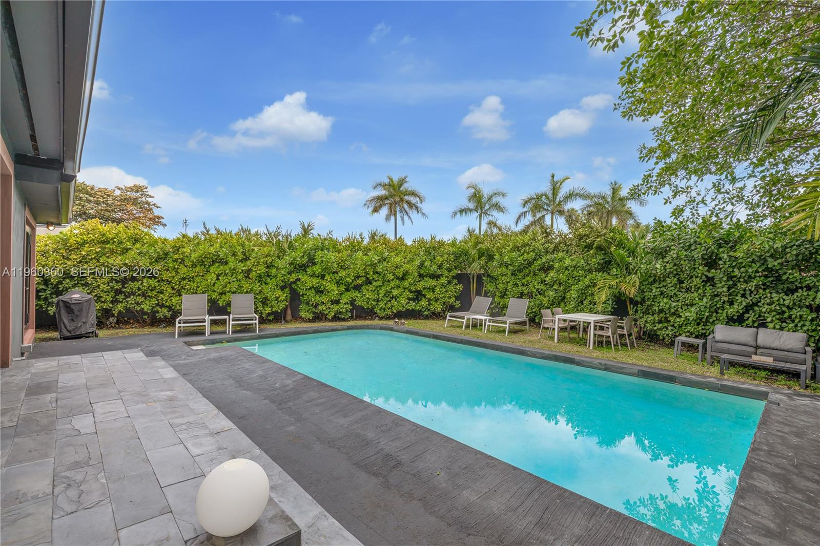 63 SW 31st Rd Miami, FL 33129