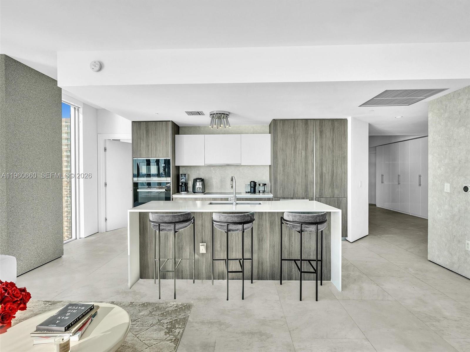 2900 NE 7th Ave #3307 Miami, FL 33137