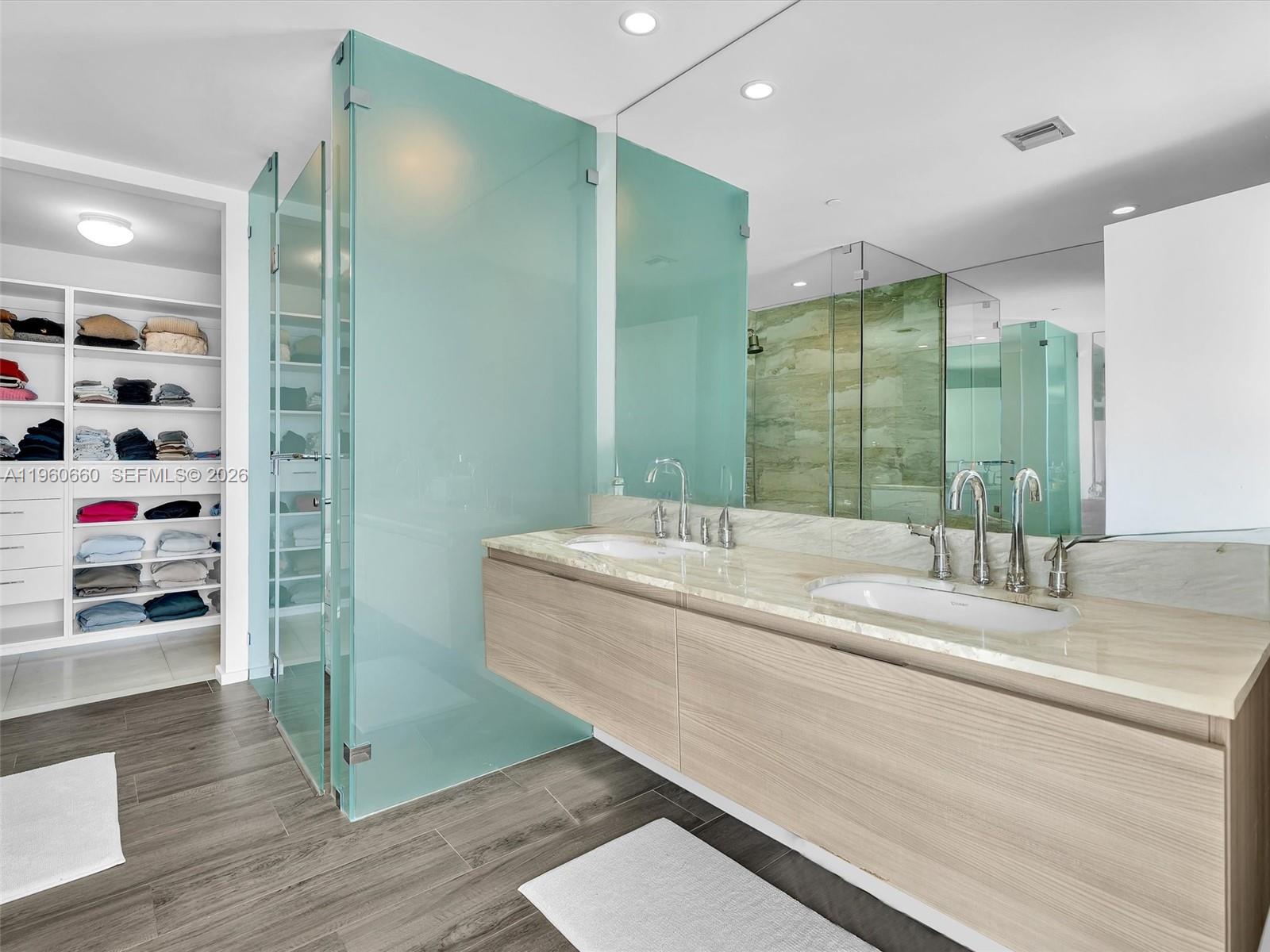 2900 NE 7th Ave #3307 Miami, FL 33137