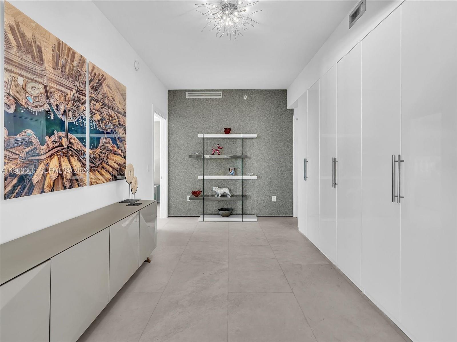 2900 NE 7th Ave #3307 Miami, FL 33137