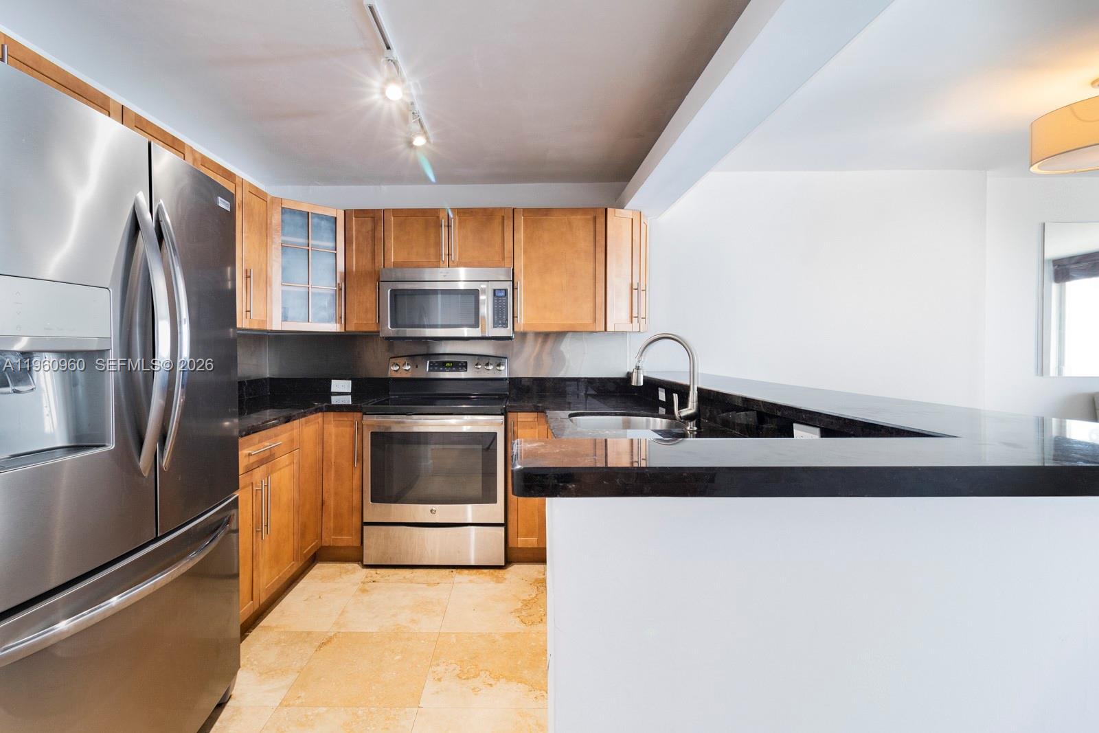 345 Ocean Dr #819 Miami Beach, FL 33139