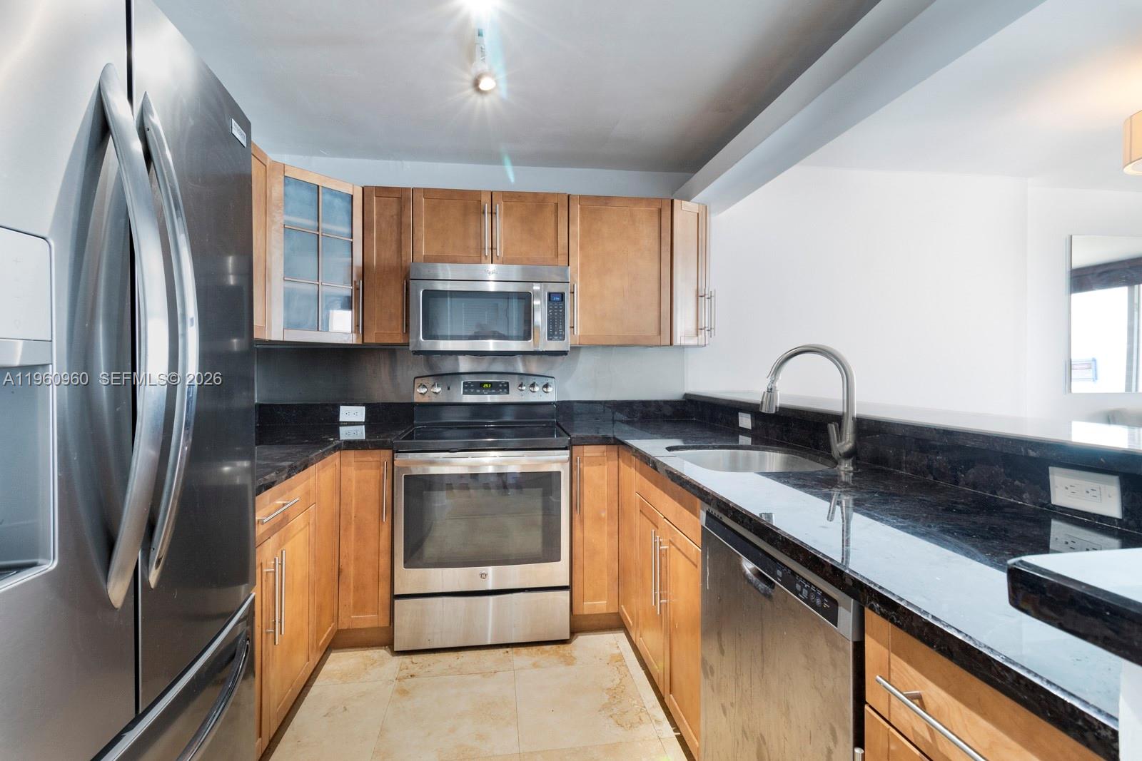 345 Ocean Dr #819 Miami Beach, FL 33139