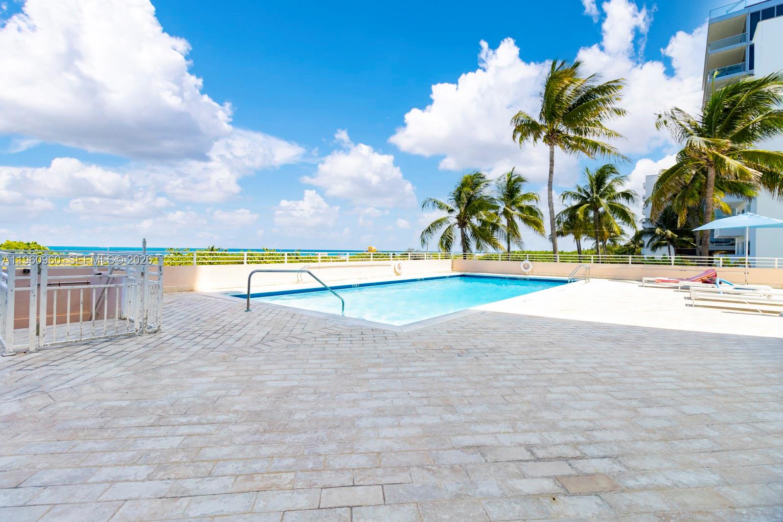 345 Ocean Dr #819 Miami Beach, FL 33139