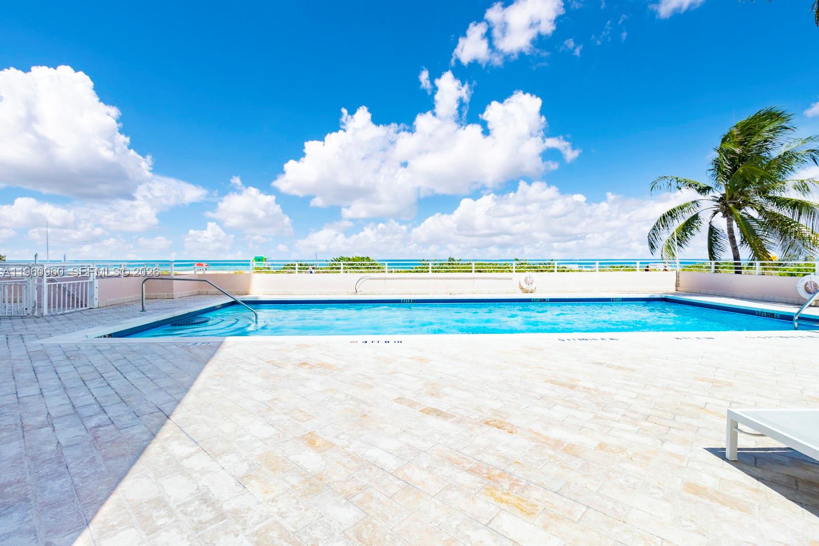 345 Ocean Dr #819 Miami Beach, FL 33139