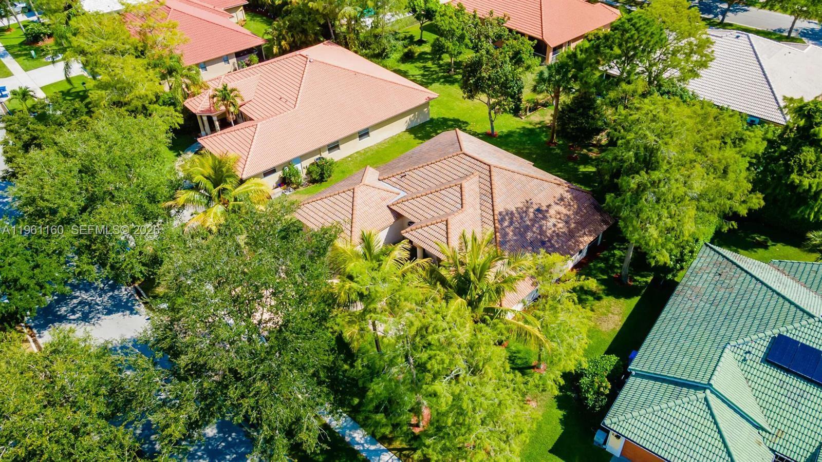 115 Kapok Cres Royal Palm Beach, FL 33411