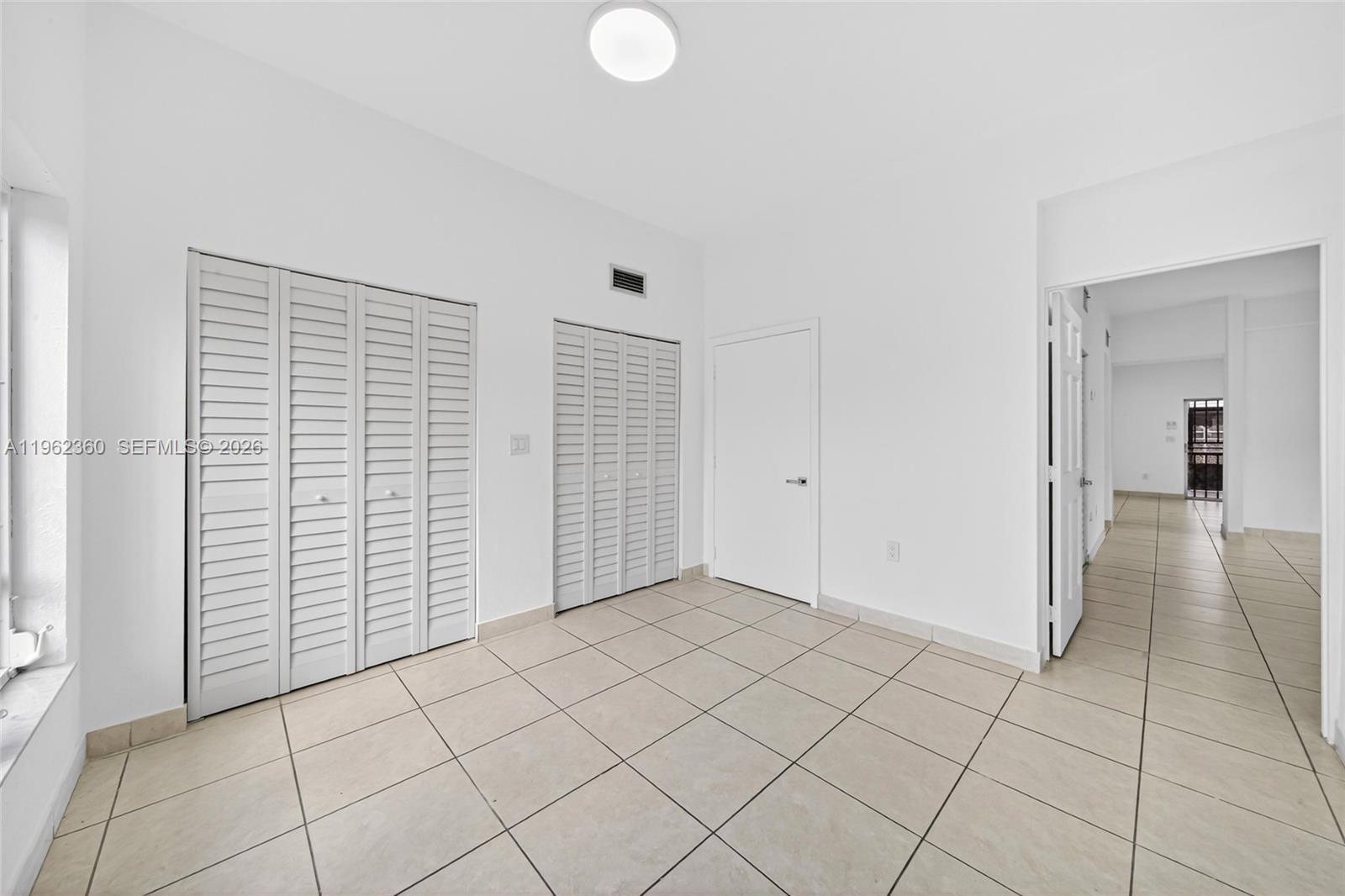 1285 W 42nd Pl Hialeah, FL 33012