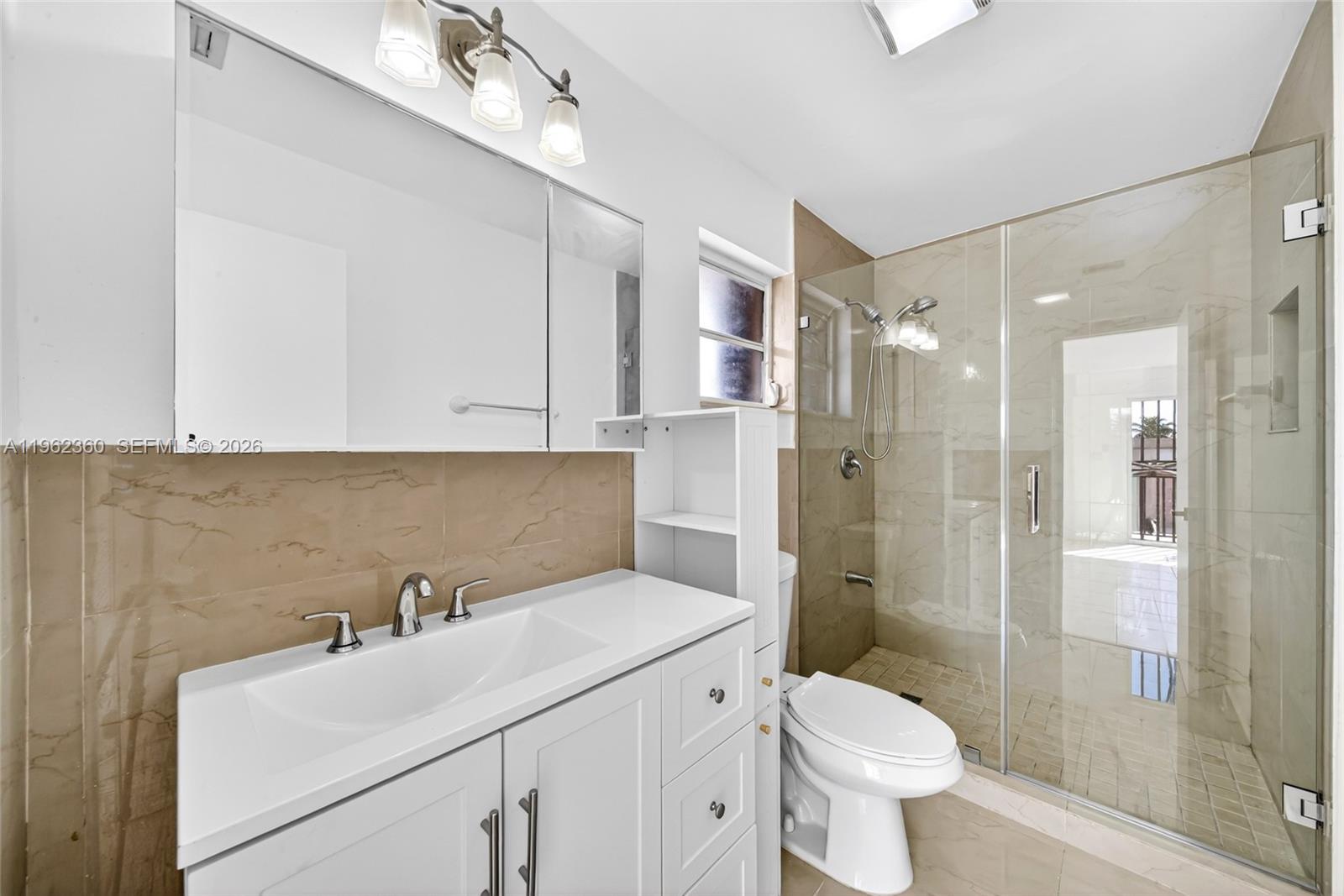 1285 W 42nd Pl Hialeah, FL 33012