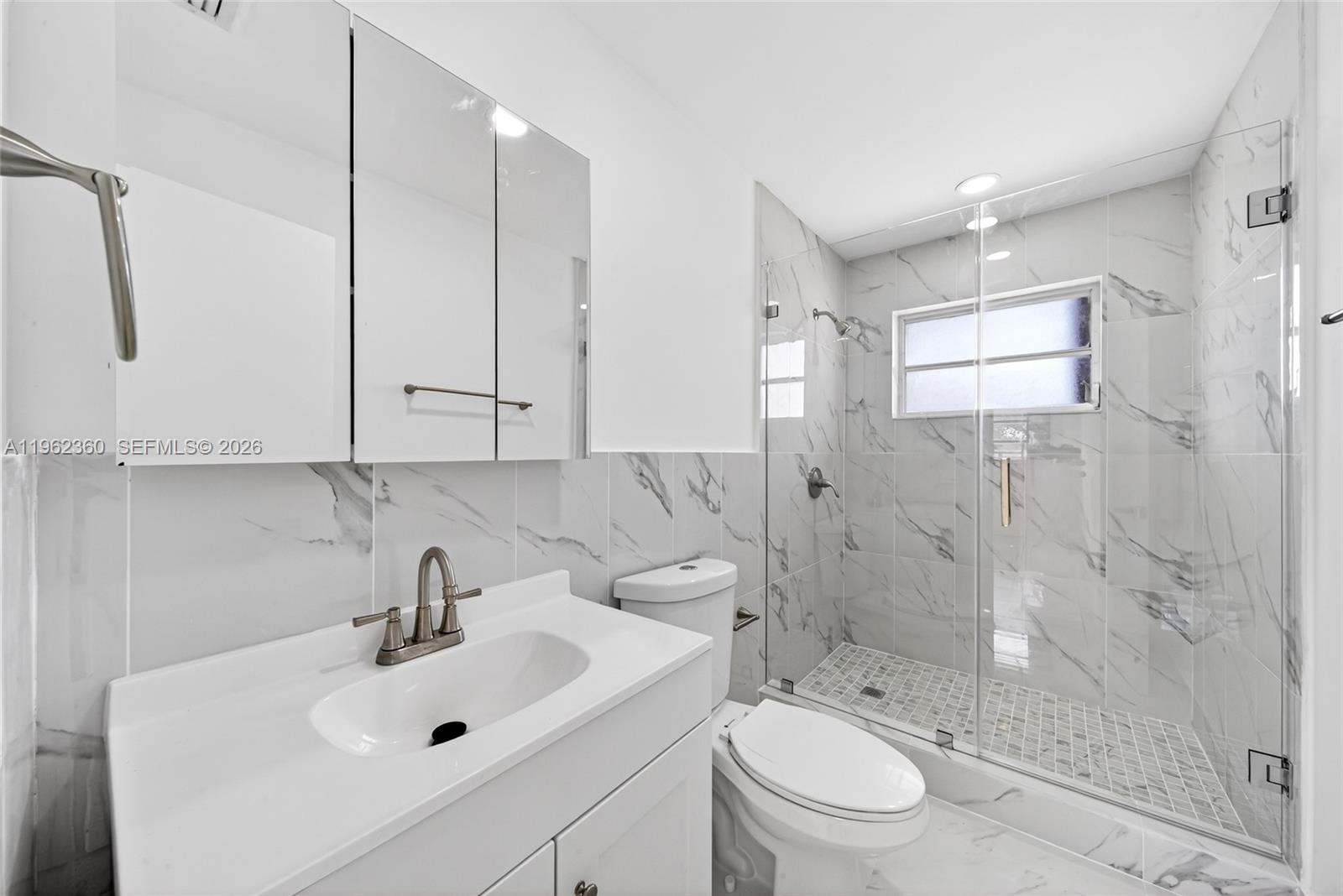 1285 W 42nd Pl Hialeah, FL 33012