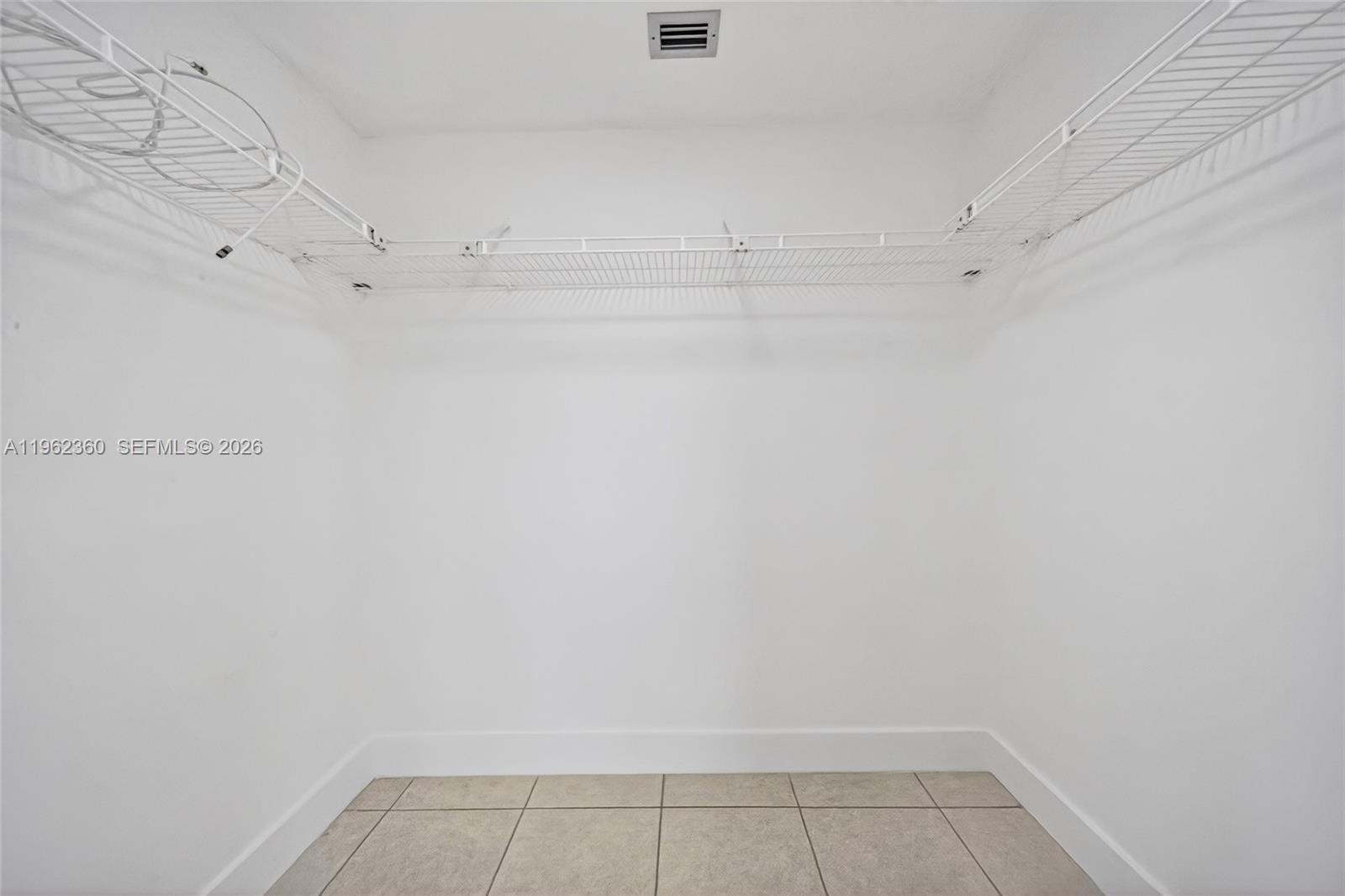 1285 W 42nd Pl Hialeah, FL 33012