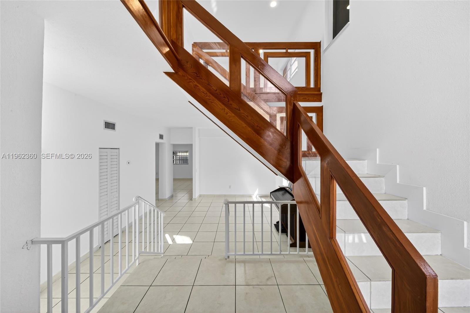 1285 W 42nd Pl Hialeah, FL 33012