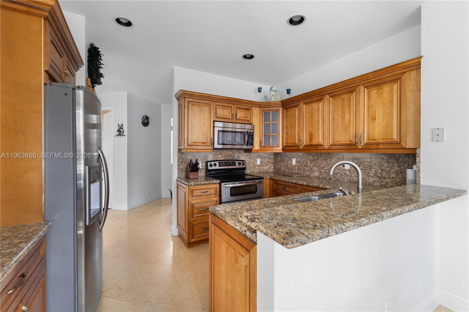 15832 SW 10th St Pembroke Pines, FL 33027