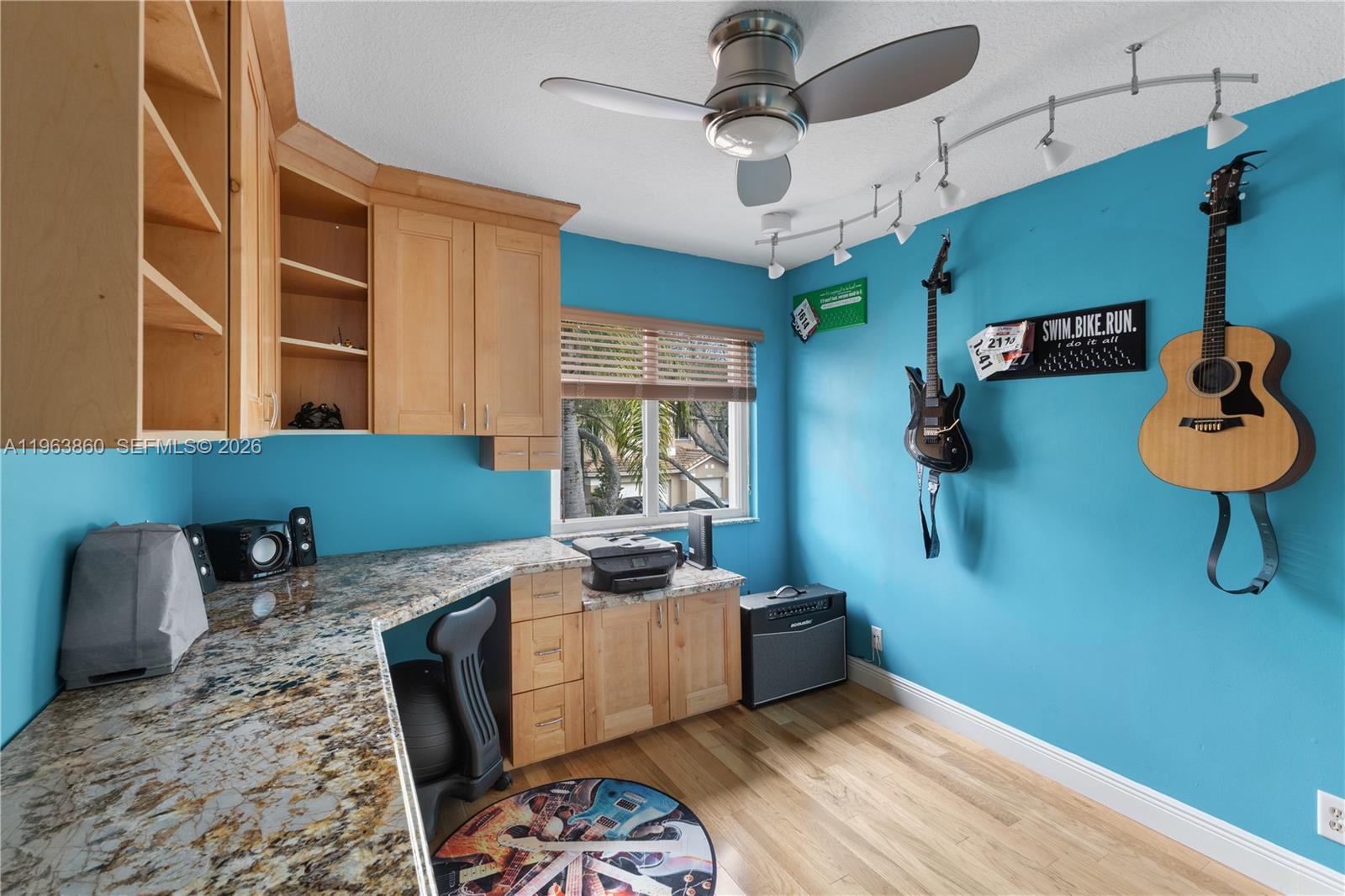 15832 SW 10th St Pembroke Pines, FL 33027