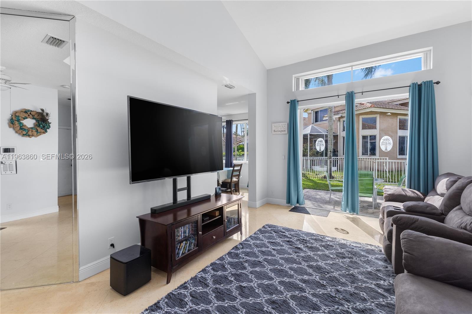 15832 SW 10th St Pembroke Pines, FL 33027