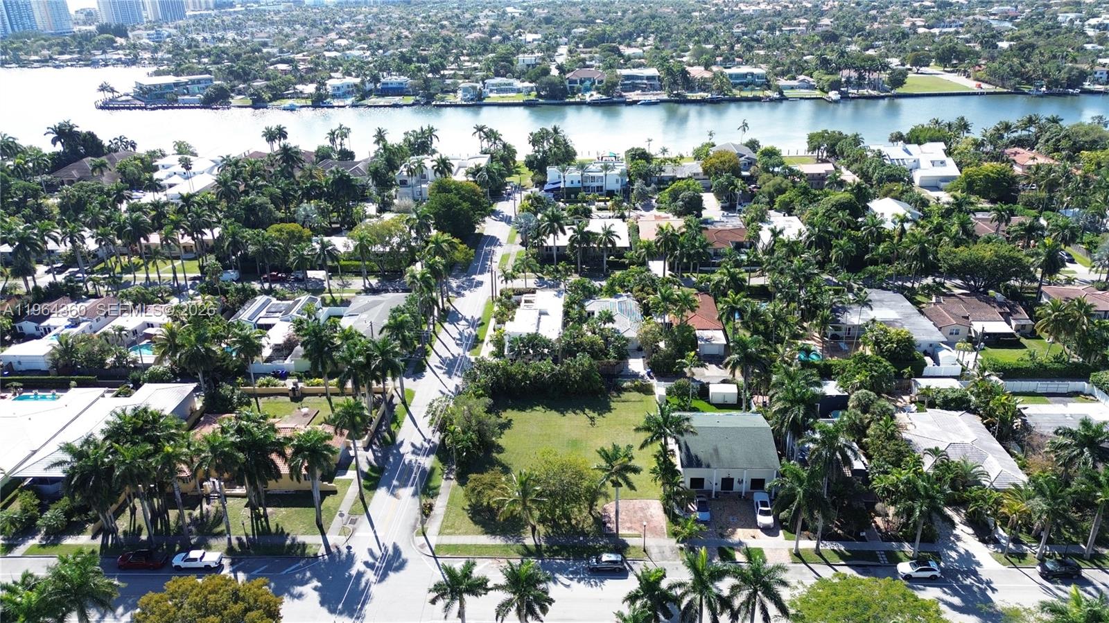 1000 Harrison St Hollywood, FL 33019