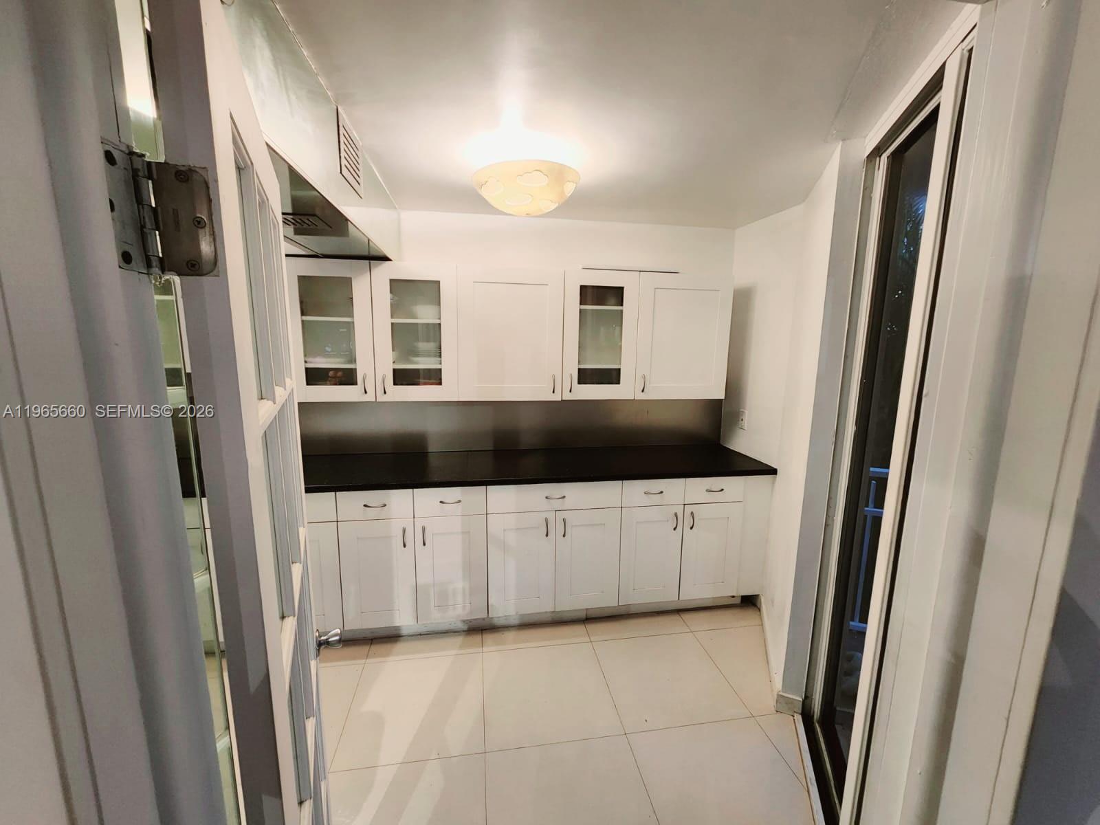 1000 Quayside Ter #408 Miami, FL 33138