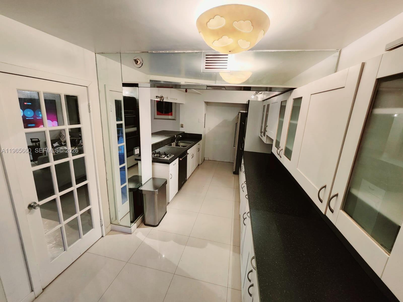 1000 Quayside Ter #408 Miami, FL 33138