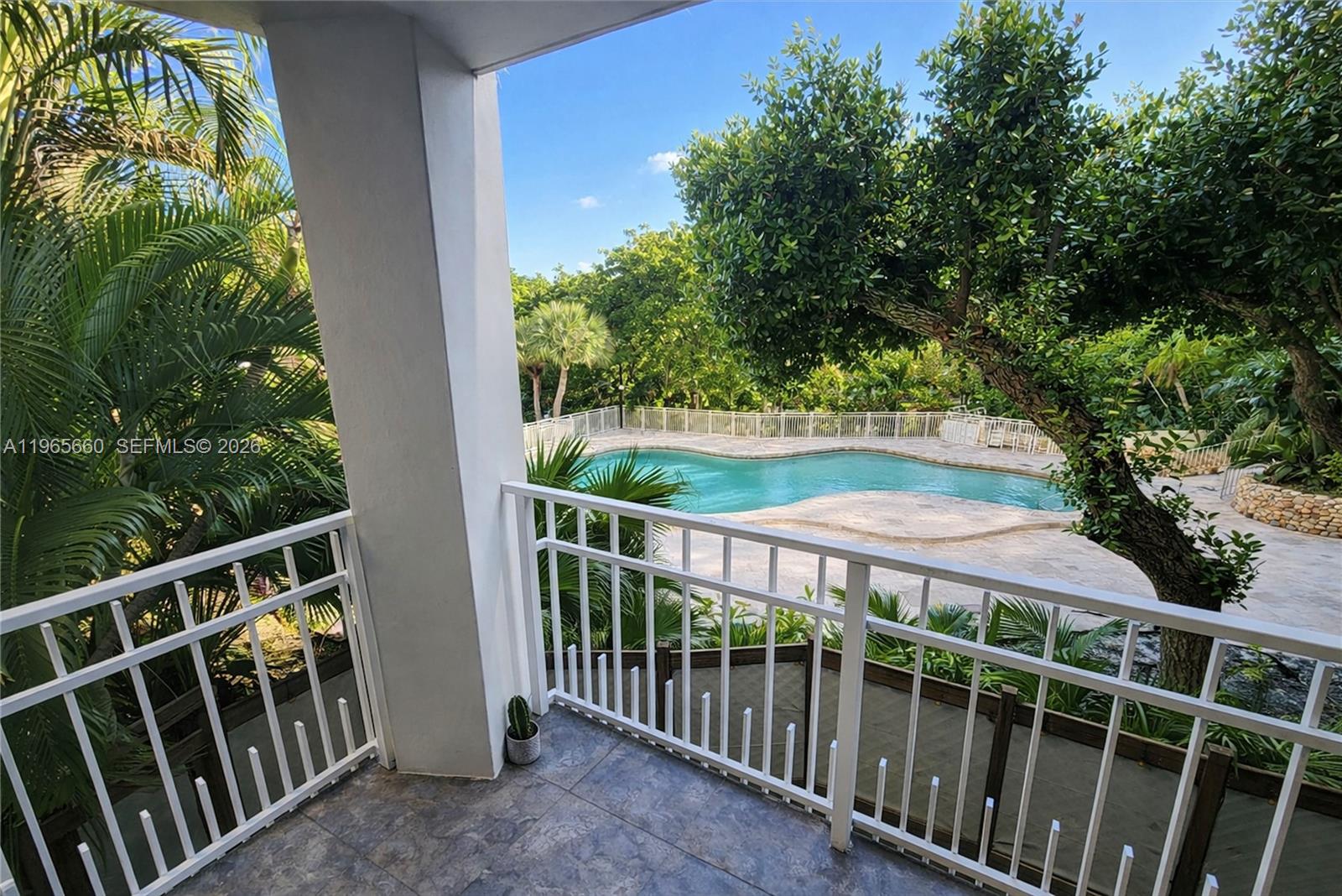 1000 Quayside Ter #408 Miami, FL 33138