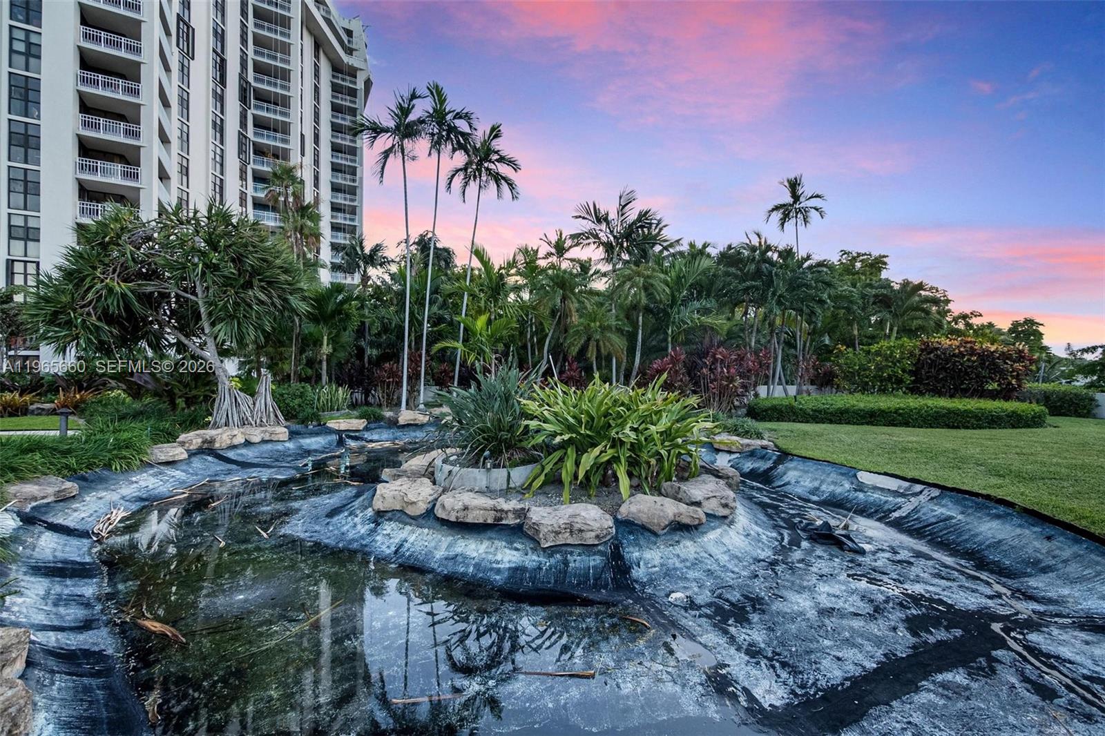 1000 Quayside Ter #408 Miami, FL 33138